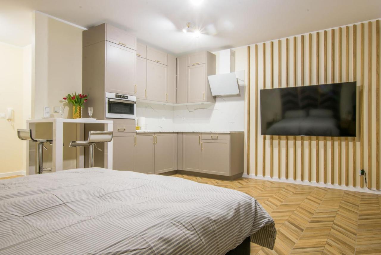 Central Apartments Goleniow Luxury Exterior photo